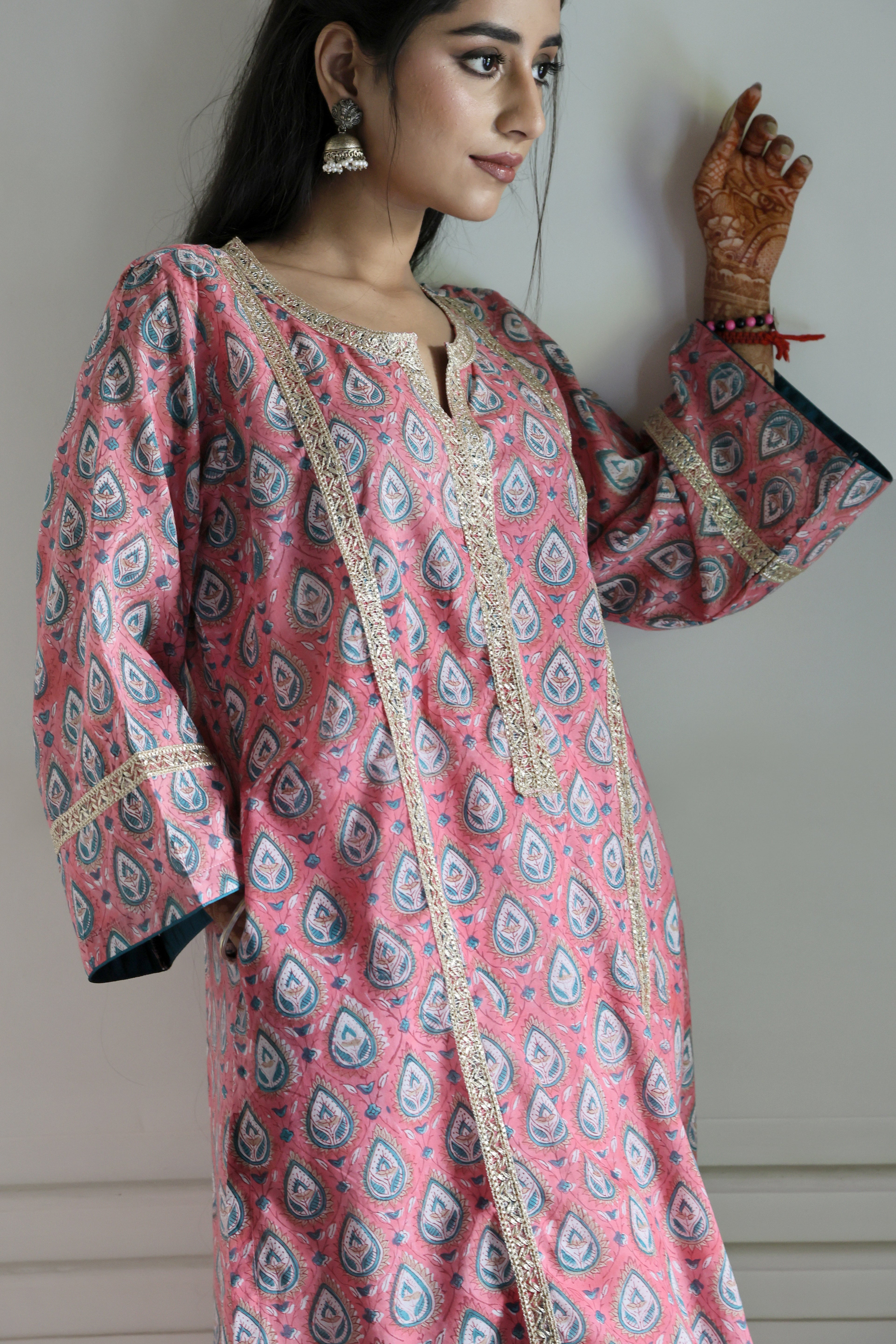 Pink Jaipuri Block Print Cotton Kurta with Elegant Lacework